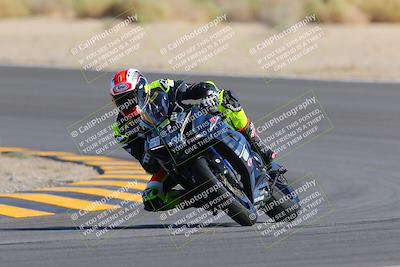 media/Oct-08-2022-SoCal Trackdays (Sat) [[1fc3beec89]]/Turn 10 (945am)/